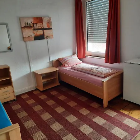 Stadtvilla 2-4 Bettzimmer Einzelbetten Gemeinschaftsbad Und -kuche Greven (Steinfurt)